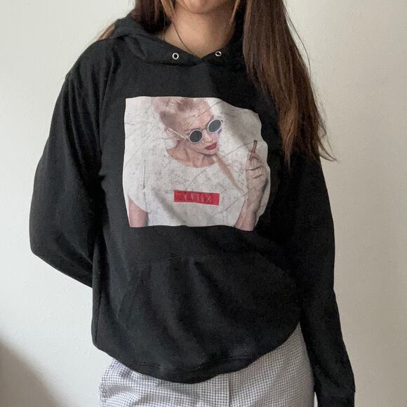 Black Graphic Hoodie Pullover Sweatshirt with Print - Spinns‎ "Kitty" - Picture 2 of 8